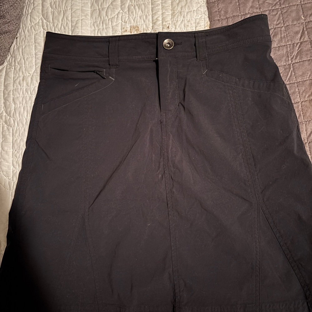 Marmot women’s Black hiking skirt worn once size 4